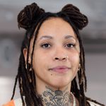 Domonique Headshot